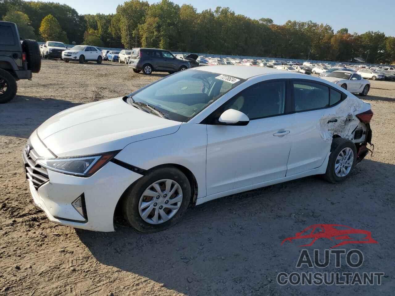 HYUNDAI ELANTRA 2019 - 5NPD74LFXKH435960