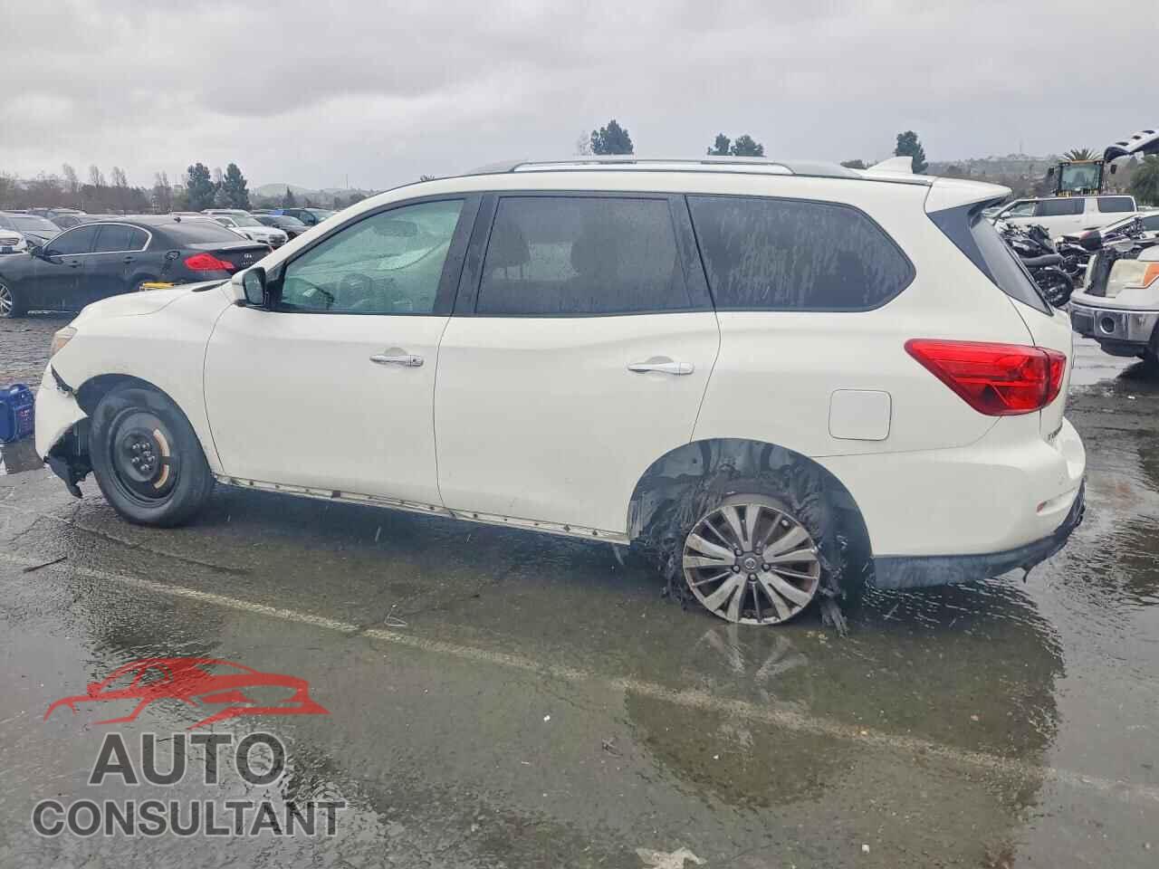 NISSAN PATHFINDER 2019 - 5N1DR2MN6KC603881