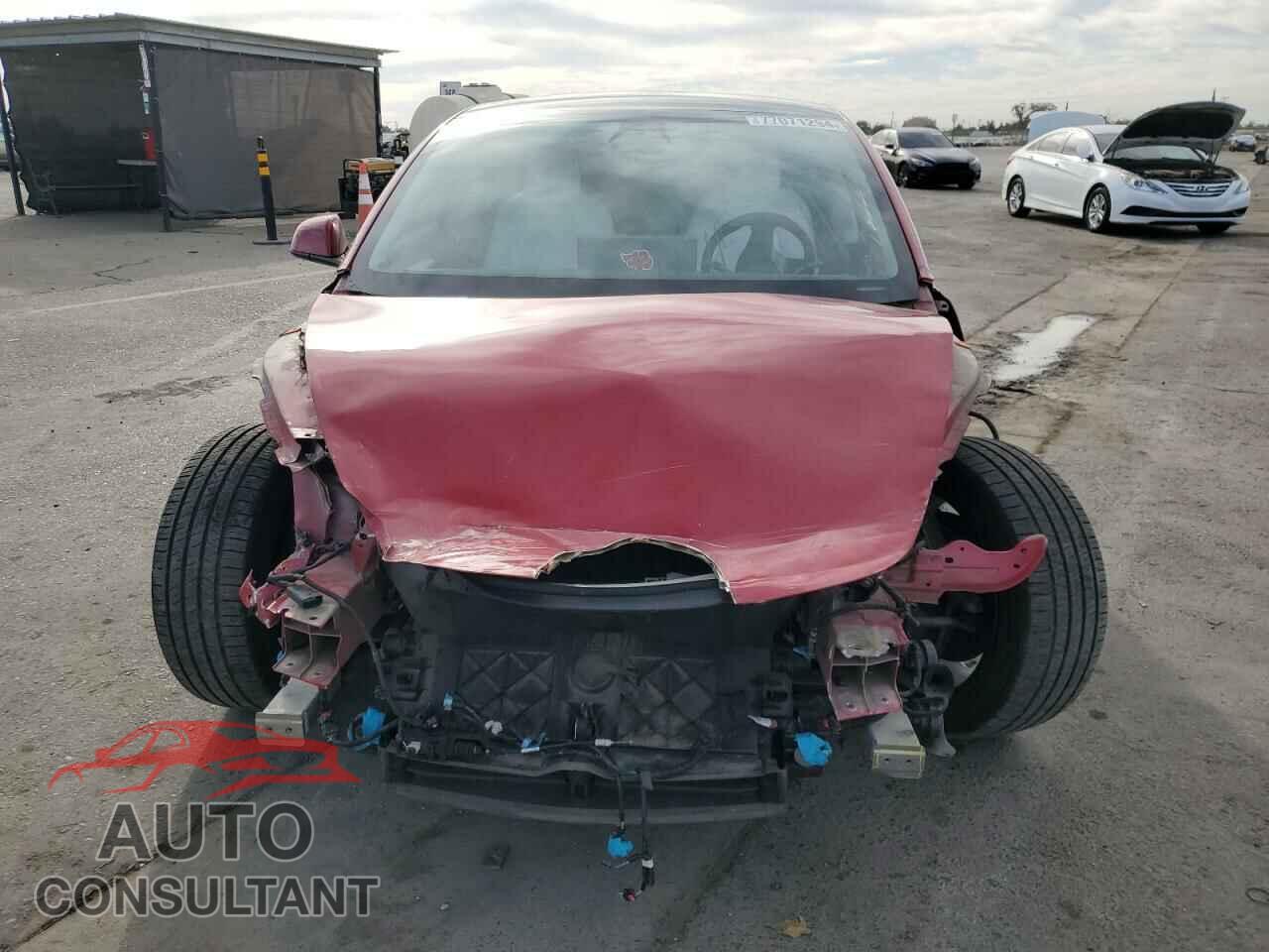 TESLA MODEL 3 2022 - 5YJ3E1EA8NF138223