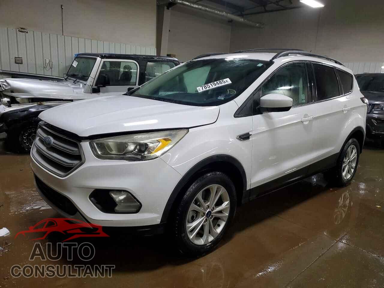 FORD ESCAPE 2018 - 1FMCU9HD0JUB20724