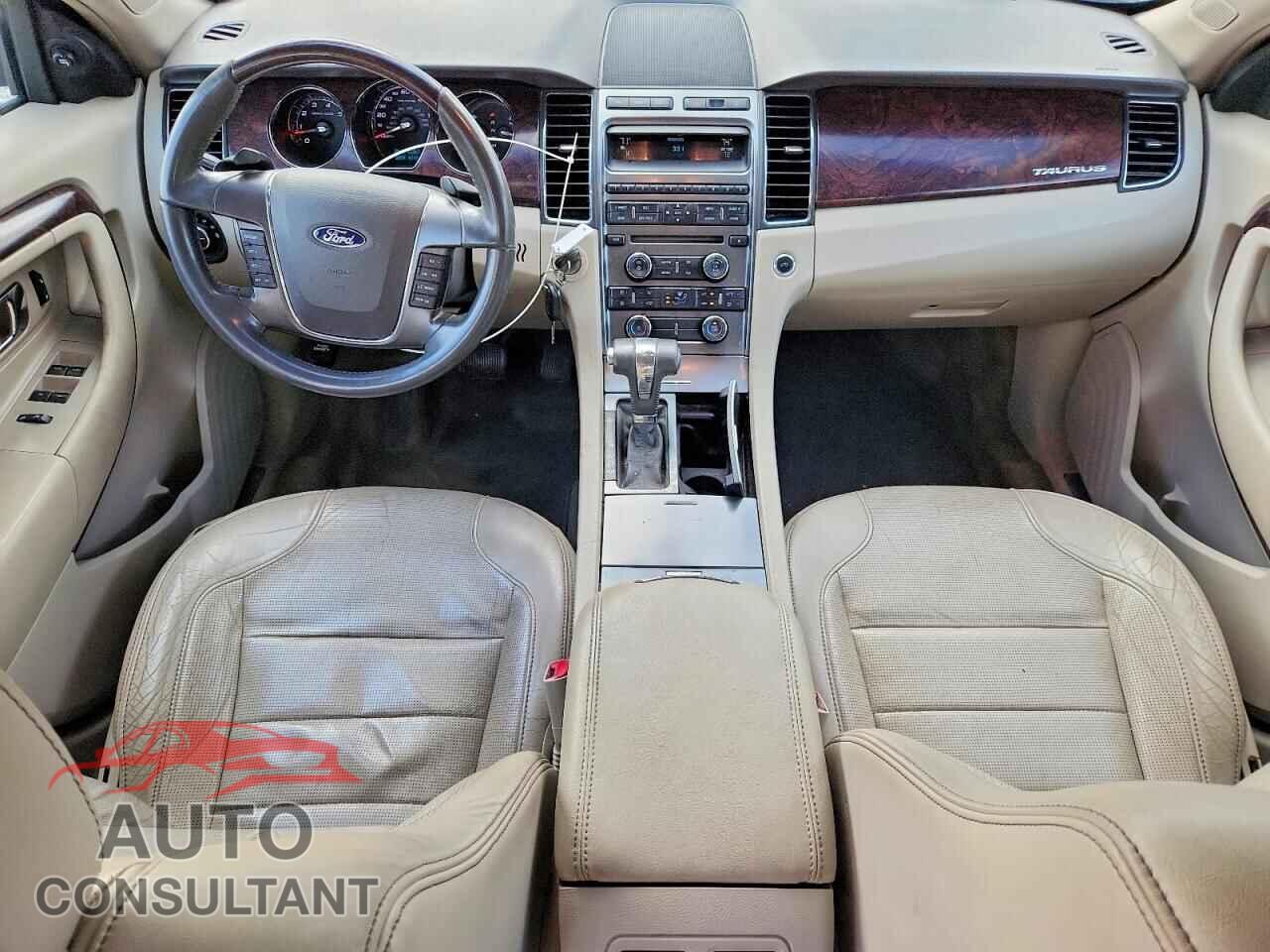 FORD TAURUS 2011 - 1FAHP2FW2BG158409