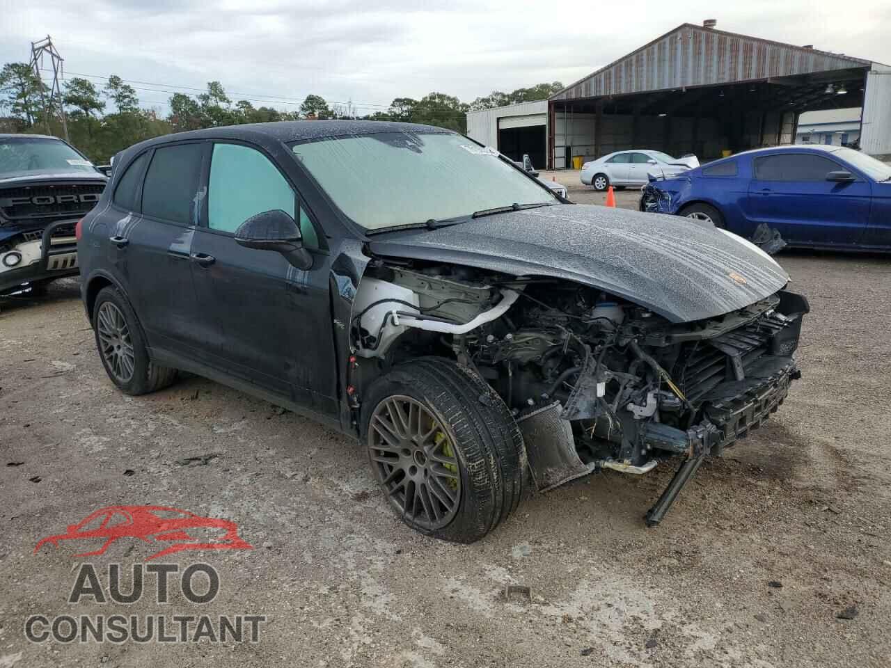 PORSCHE CAYENNE 2017 - WP1AE2A29HLA69456