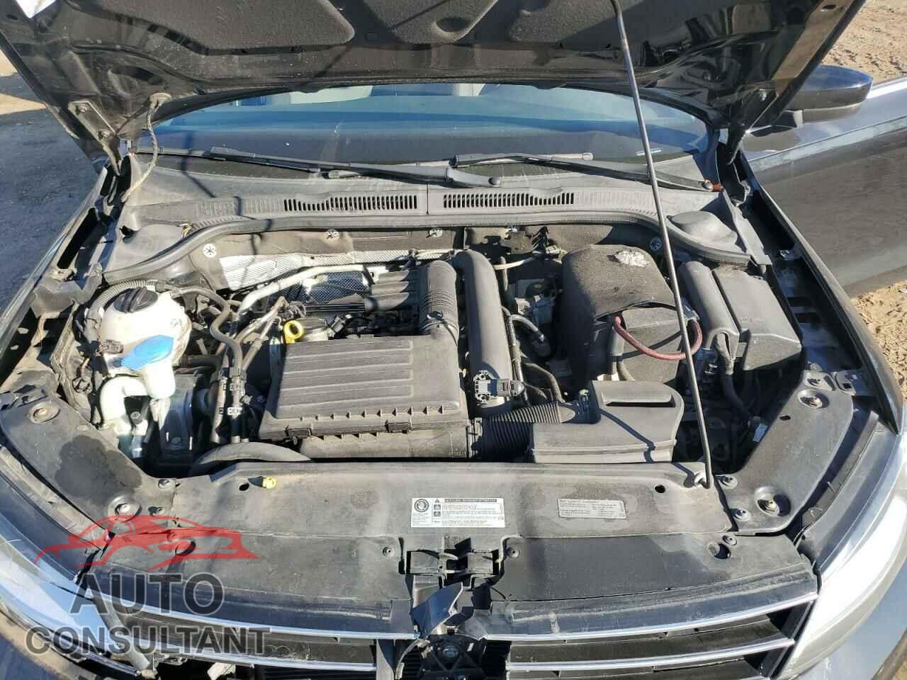 VOLKSWAGEN JETTA 2017 - 3VW2B7AJ8HM368869
