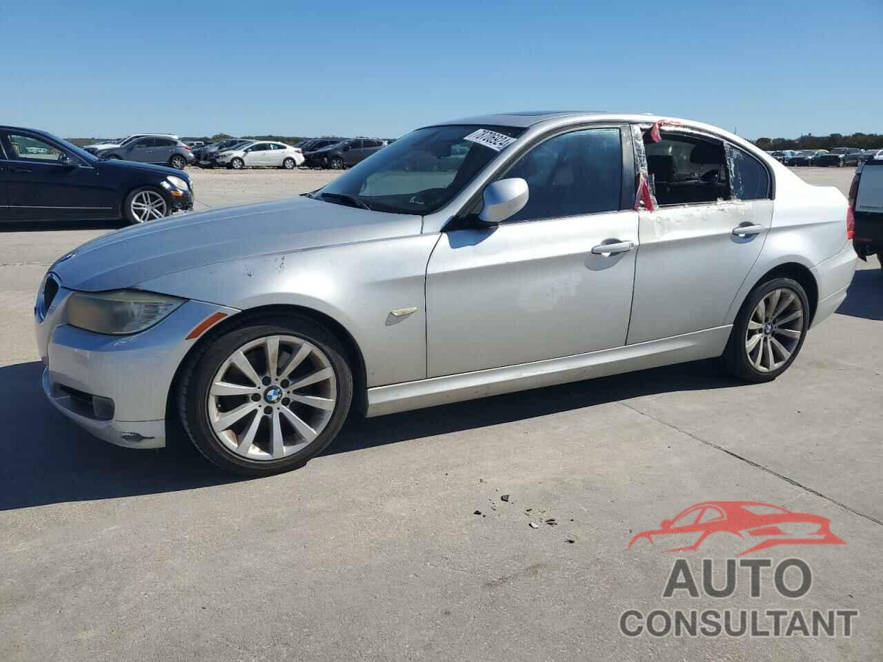 BMW 3 SERIES 2011 - WBAPH7G59BNM57457