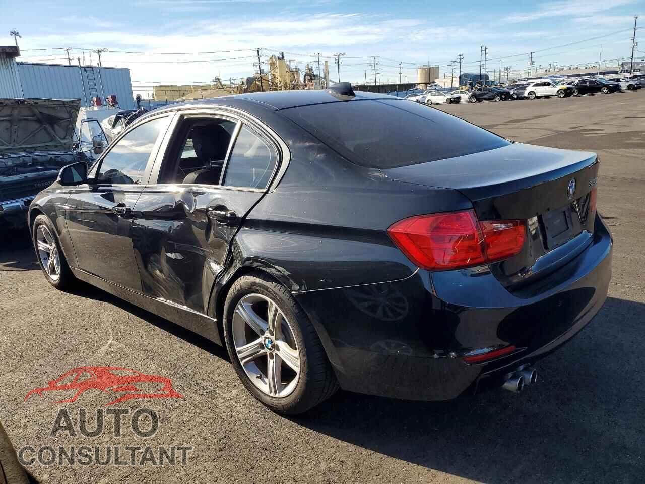 BMW 3 SERIES 2015 - WBA3C1C55FK121974
