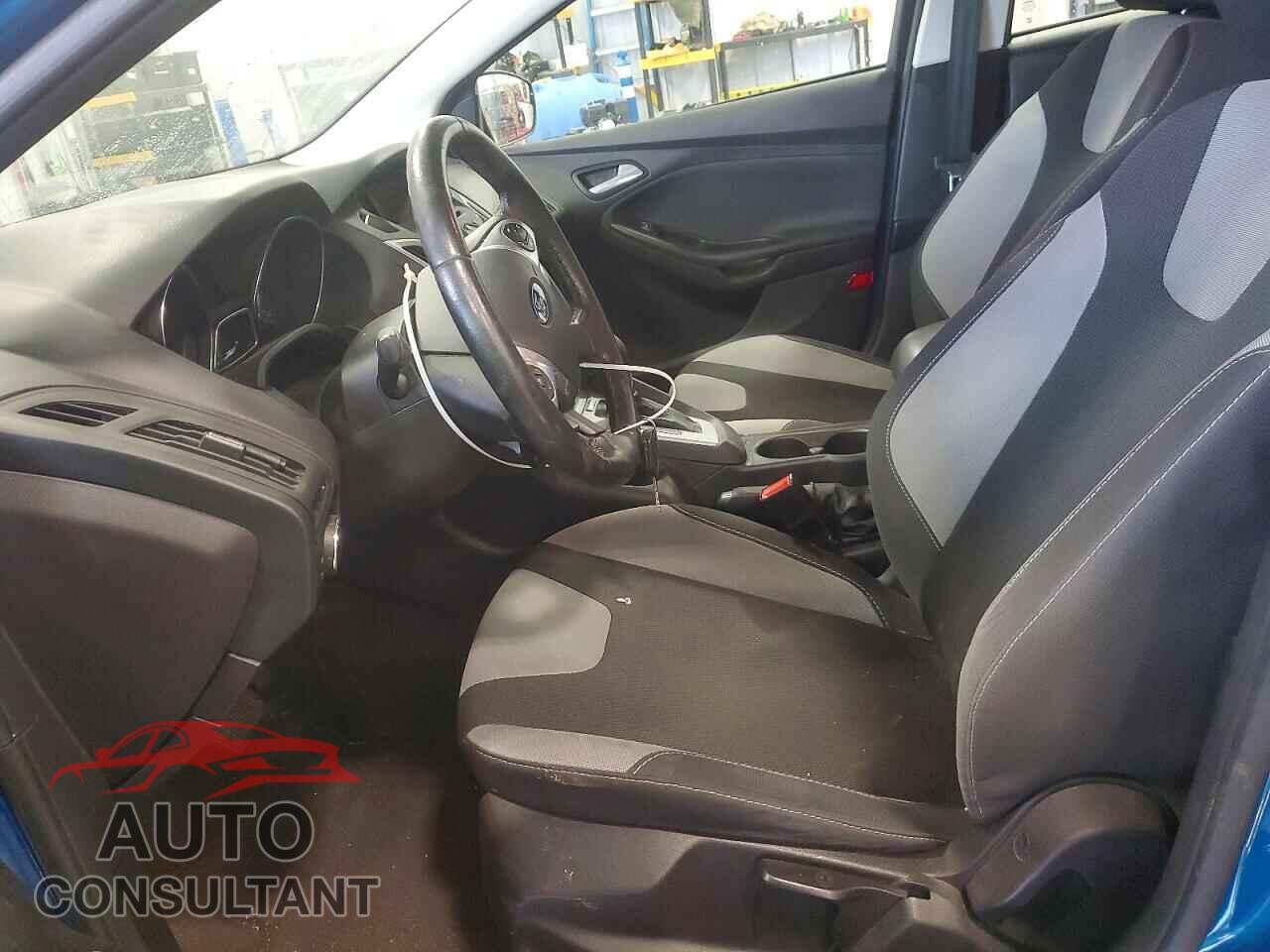 FORD FOCUS 2014 - 1FADP3K25EL348031