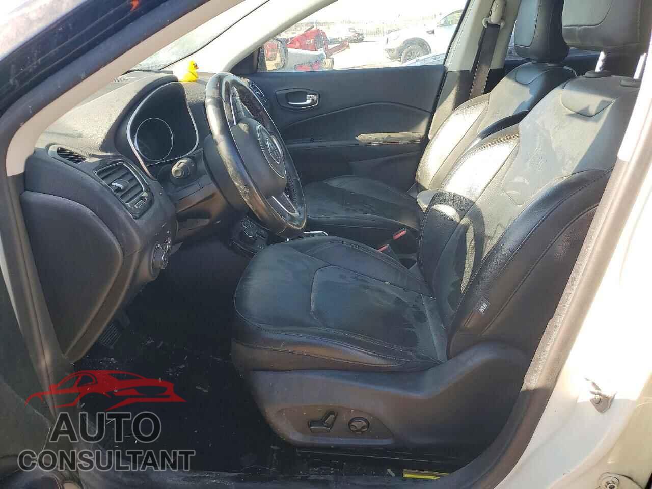 JEEP COMPASS 2020 - 3C4NJDCB0LT118323