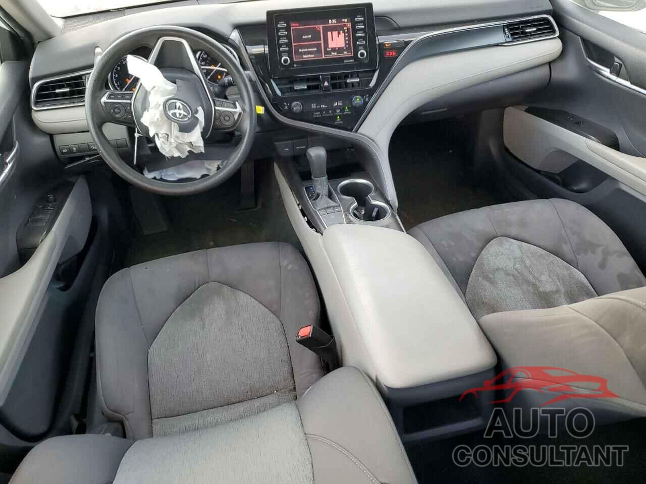TOYOTA CAMRY 2022 - 4T1C11AK4NU648744