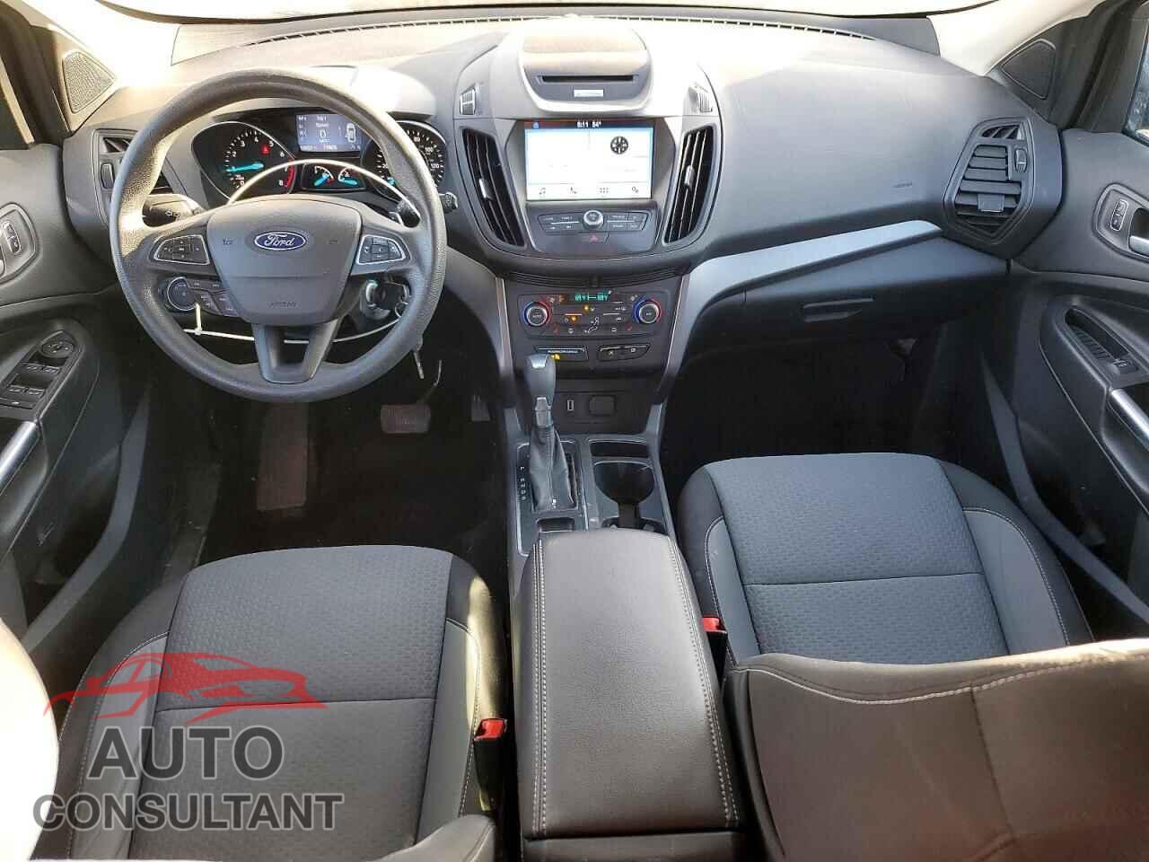 FORD ESCAPE 2017 - 1FMCU9G9XHUD54523