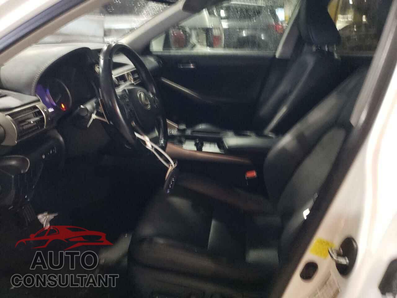 LEXUS IS 2015 - JTHBF1D29F5062676