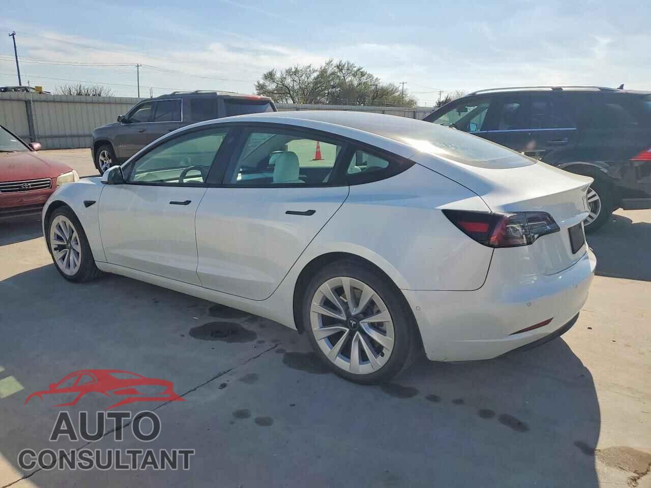 TESLA MODEL 3 2022 - 5YJ3E1EA8NF155006