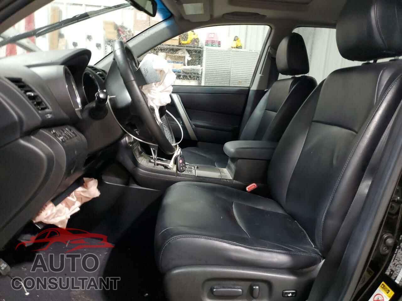 TOYOTA HIGHLANDER 2013 - 5TDBK3EH8DS226244