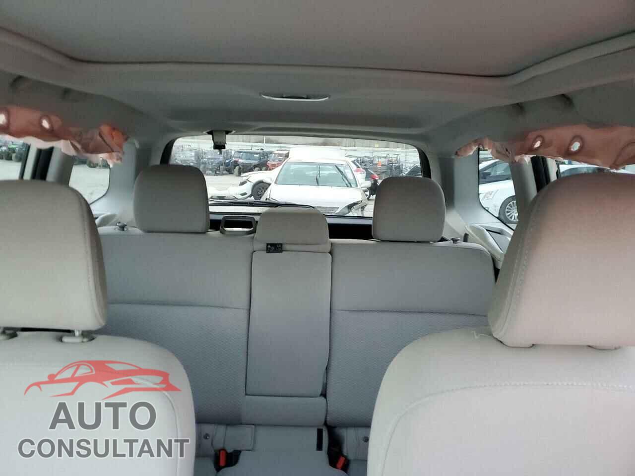 SUBARU FORESTER 2018 - JF2SJAEC9JH462611