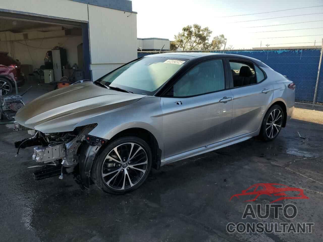 TOYOTA CAMRY 2018 - 4T1BZ1HKXJU021406