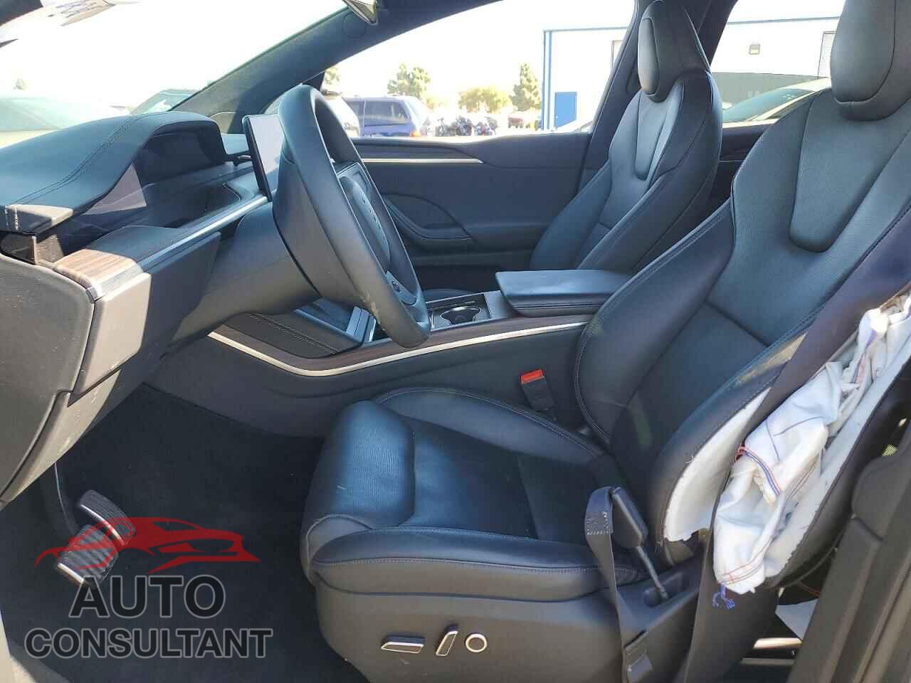 TESLA MODEL X 2024 - 7SAXCBE50RF459987