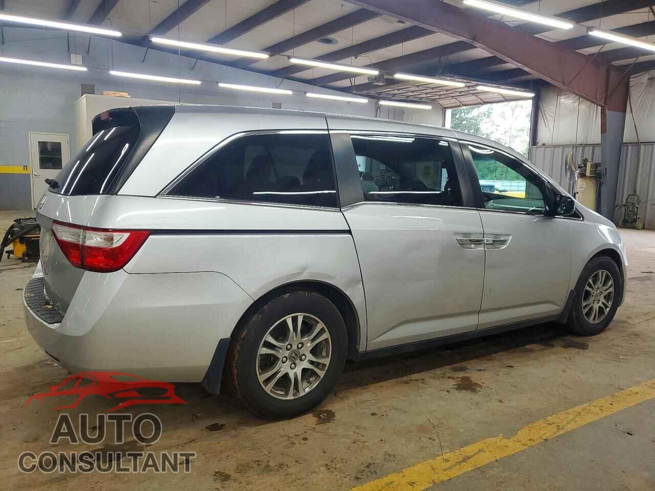 HONDA ODYSSEY 2013 - 5FNRL5H64DB047138