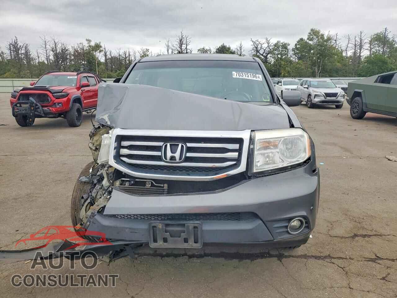 HONDA PILOT 2013 - 5FNYF4H95DB050766