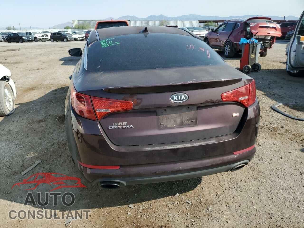 KIA OPTIMA 2011 - KNAGM4A72B5071144
