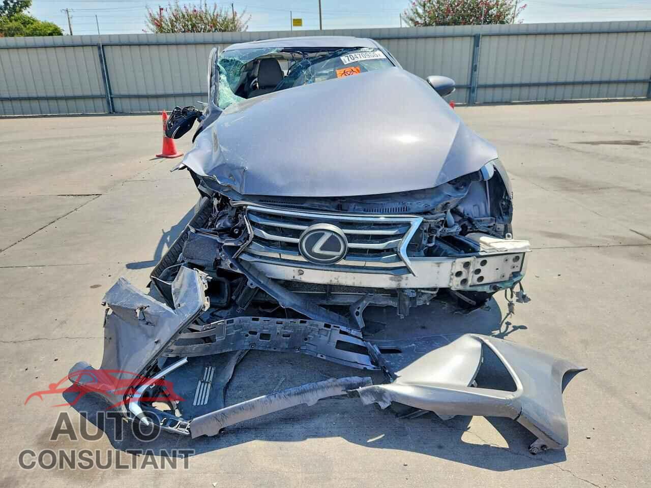 LEXUS IS 2018 - JTHBA1D27J5072162