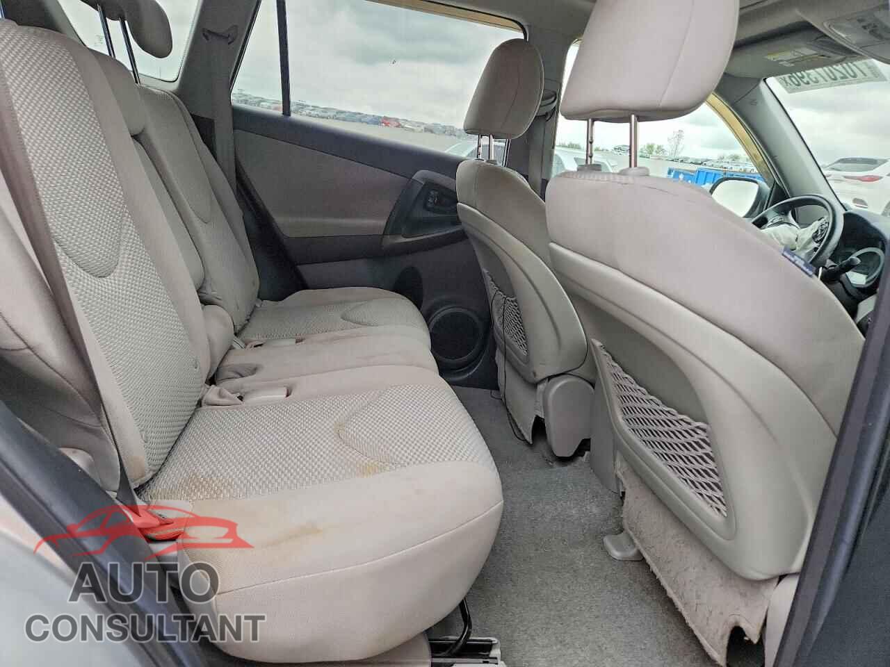 TOYOTA RAV4 2011 - 2T3ZF4DV9BW060246