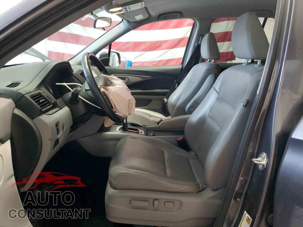 HONDA RIDGELINE 2017 - 5FPYK3F52HB018652