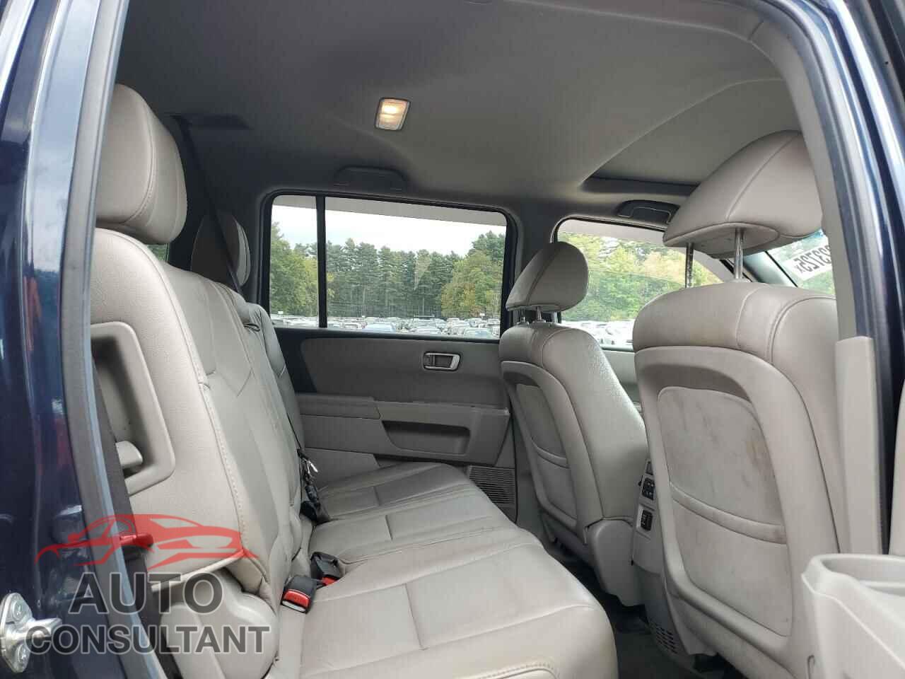 HONDA PILOT 2012 - 5FNYF4H58CB026120