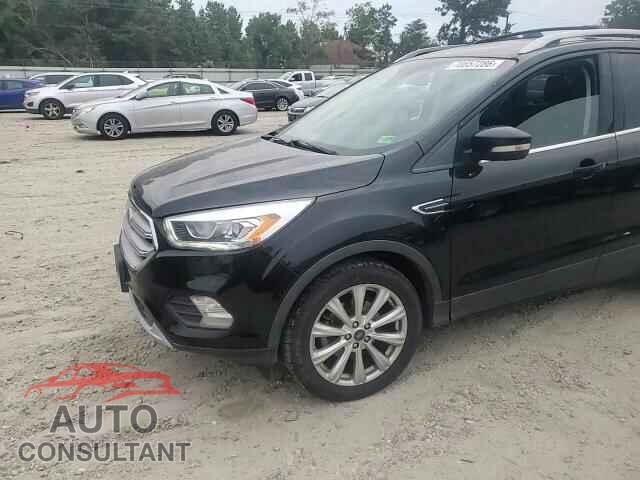 FORD ESCAPE 2017 - 1FMCU0JD2HUC07802