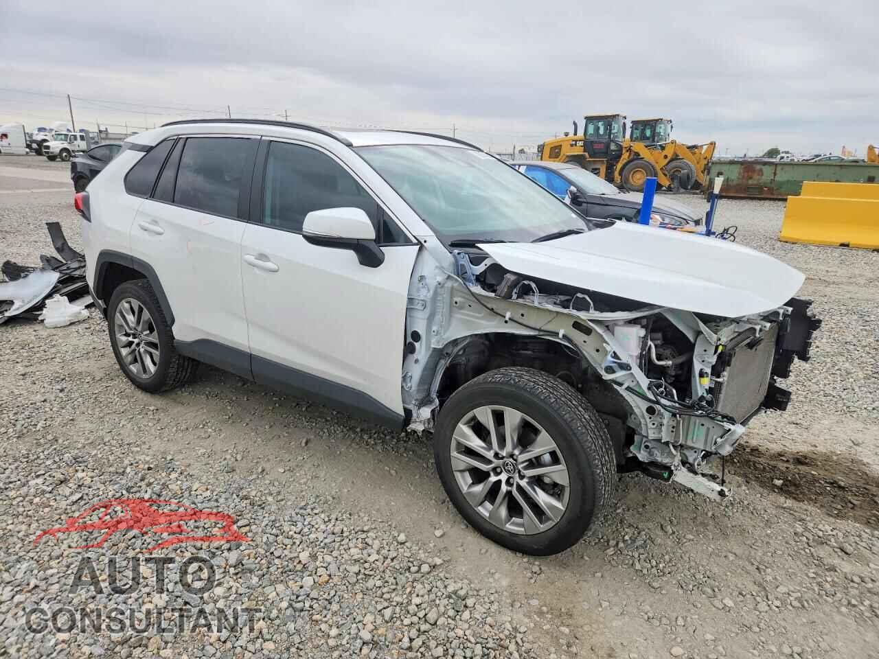 TOYOTA RAV4 2023 - 2T3A1RFV4PW406751