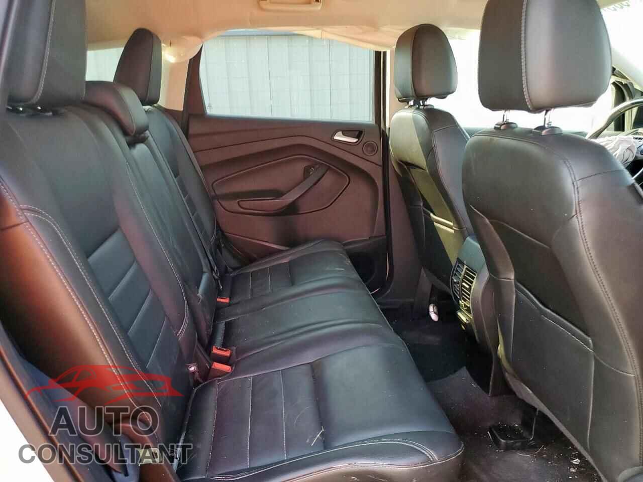 FORD ESCAPE 2015 - 1FMCU0J90FUB18688