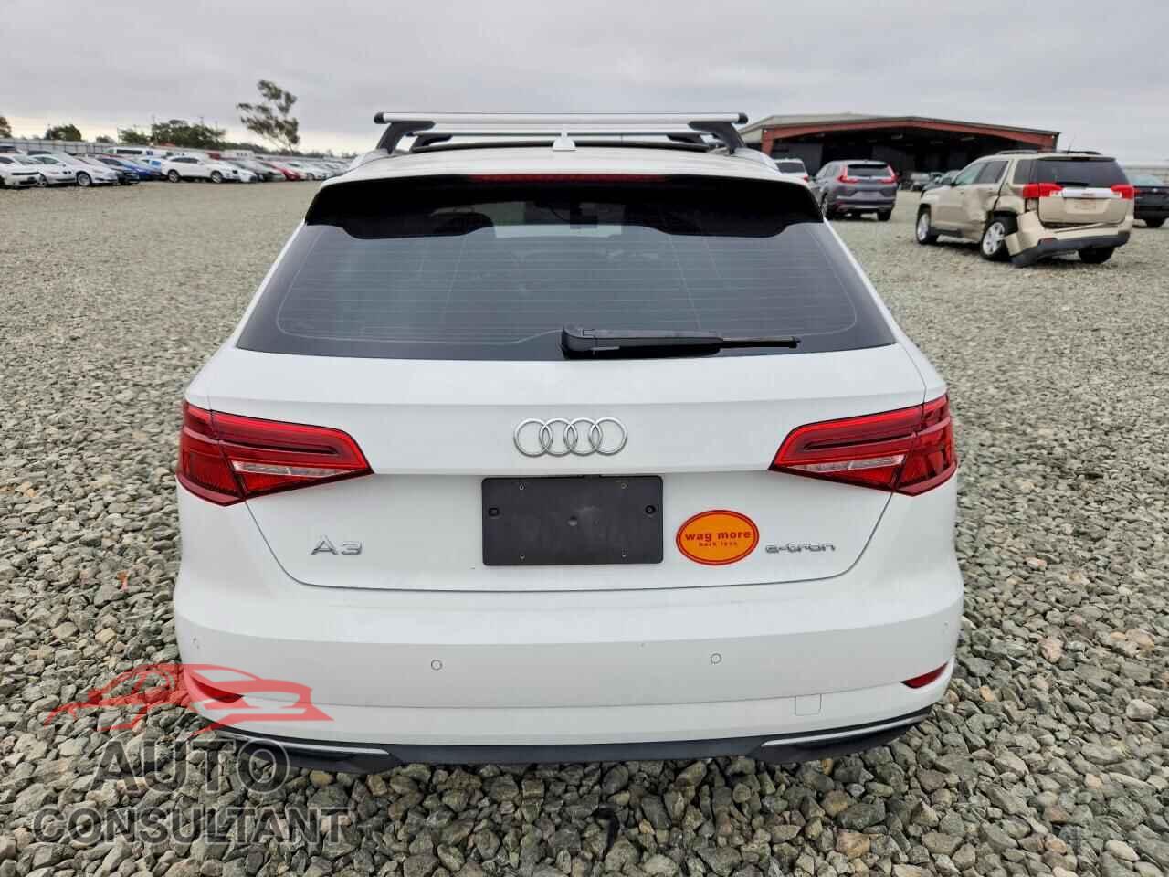 AUDI A3 2018 - WAUTPBFF2JA068020