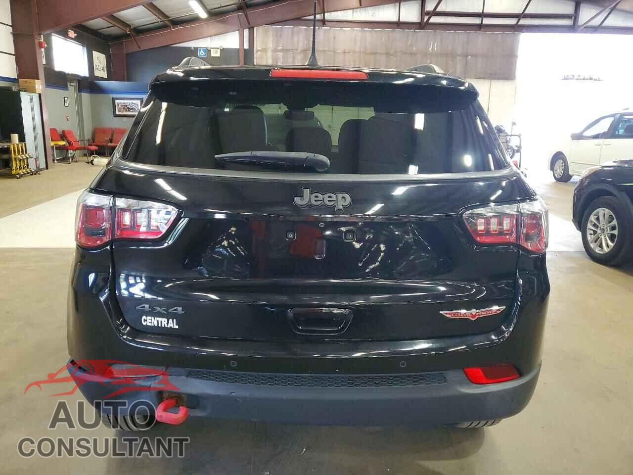 JEEP COMPASS 2018 - 3C4NJDDB4JT129093
