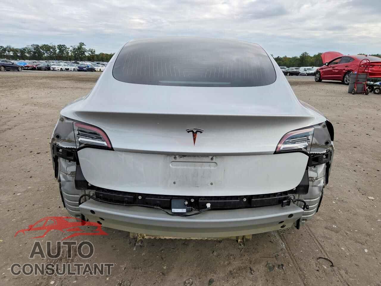TESLA MODEL 3 2018 - 5YJ3E1EB1JF087666