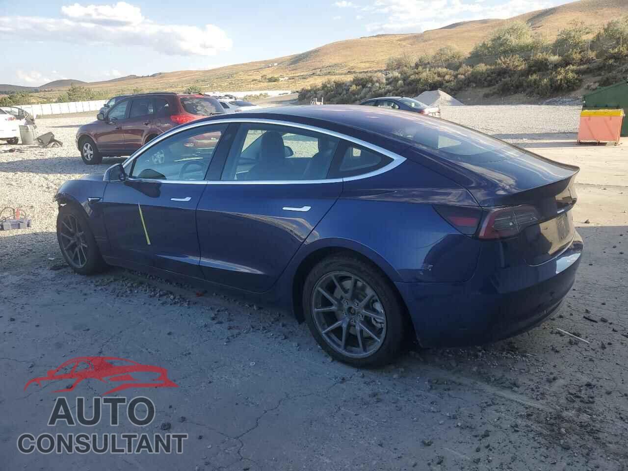 TESLA MODEL 3 2018 - 5YJ3E1EB0JF064752