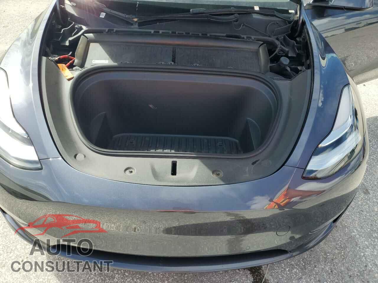 TESLA MODEL Y 2022 - 7SAYGDEE2NF480595