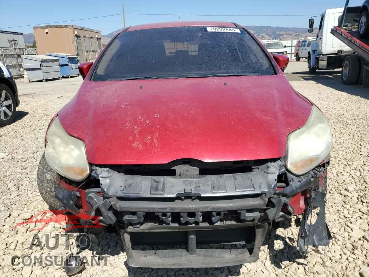 FORD FOCUS 2012 - 1FAHP3M27CL372455