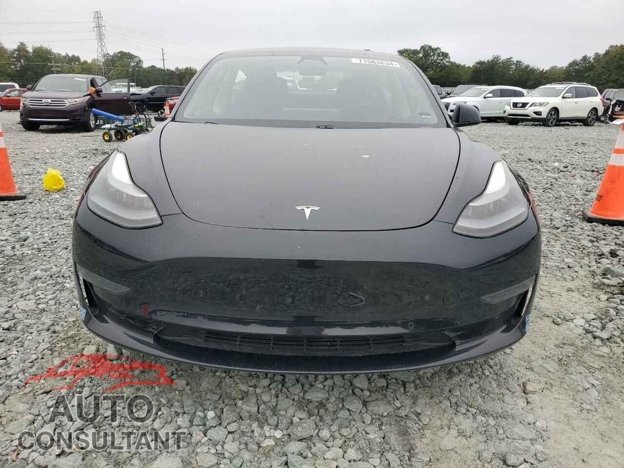 TESLA MODEL 3 2021 - 5YJ3E1EA5MF961657