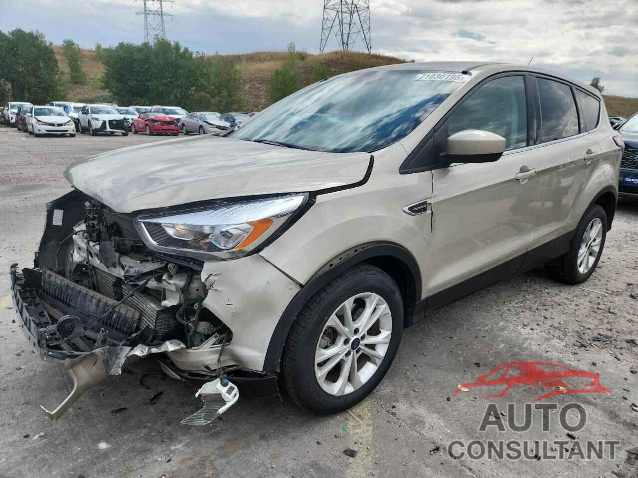FORD ESCAPE 2017 - 1FMCU9G9XHUD95265