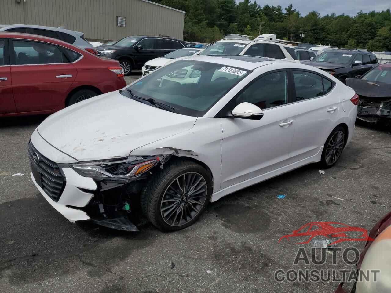 HYUNDAI ELANTRA 2018 - KMHD04LB5JU723564