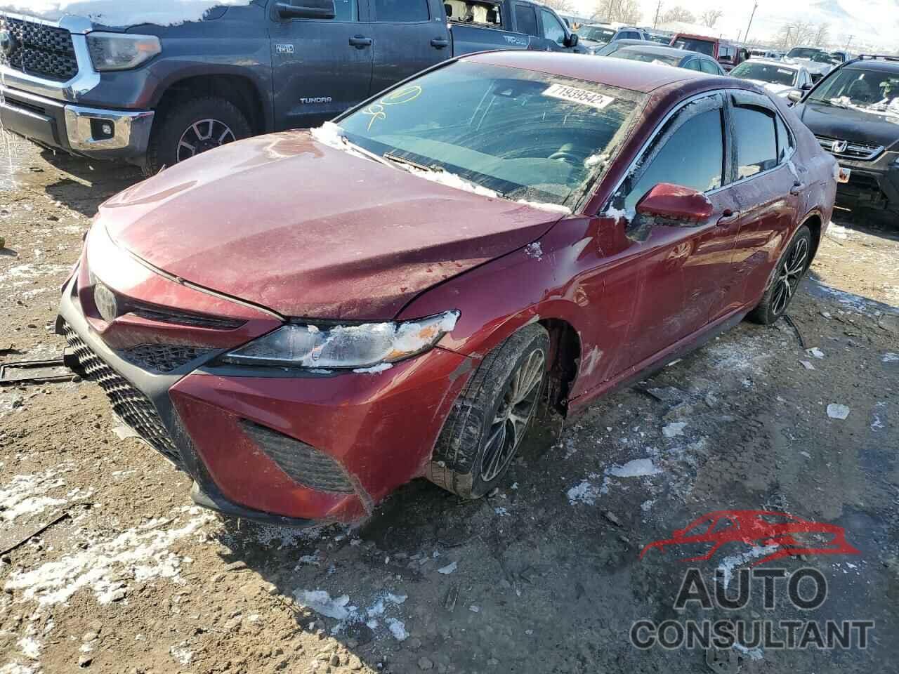 TOYOTA CAMRY 2018 - 4T1B11HK5JU556702
