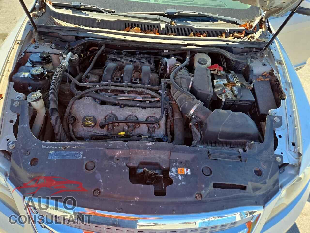 FORD TAURUS 2011 - 1FAHP2EW0BG137849