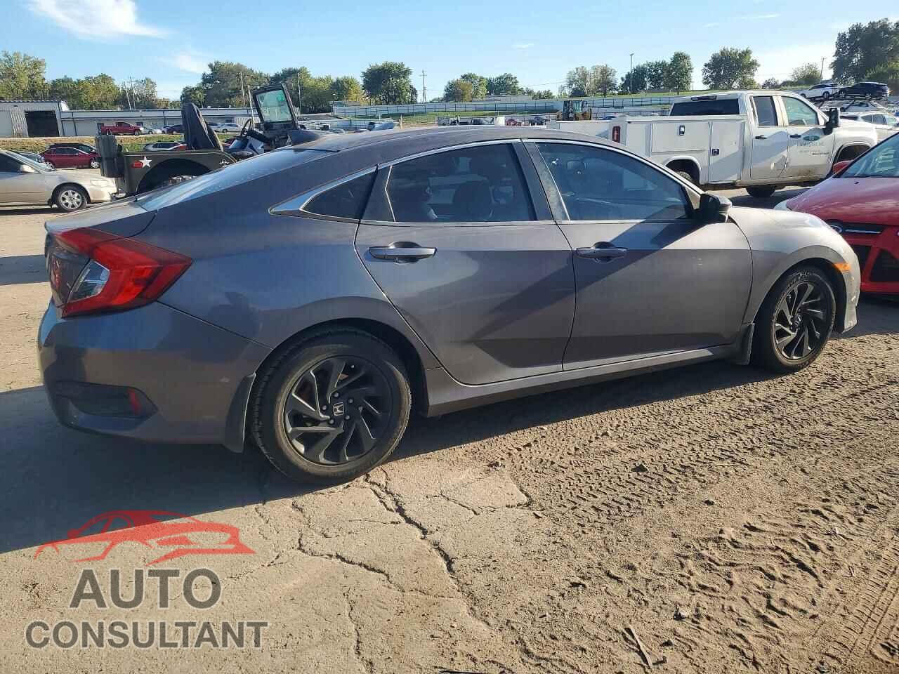 HONDA CIVIC 2018 - 2HGFC2F77JH595705