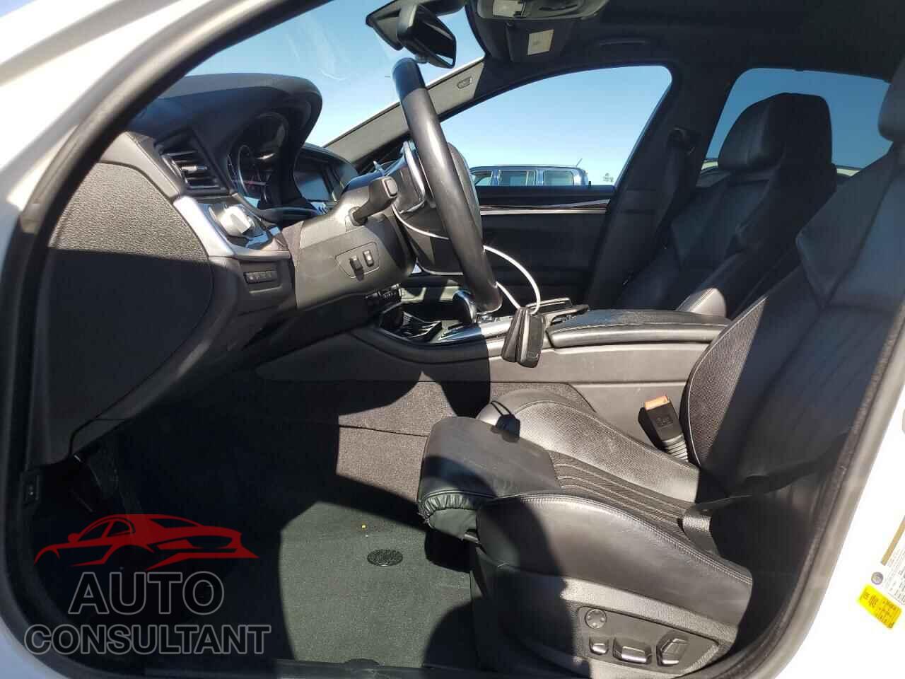 BMW M5 2013 - WBSFV9C54DD096813