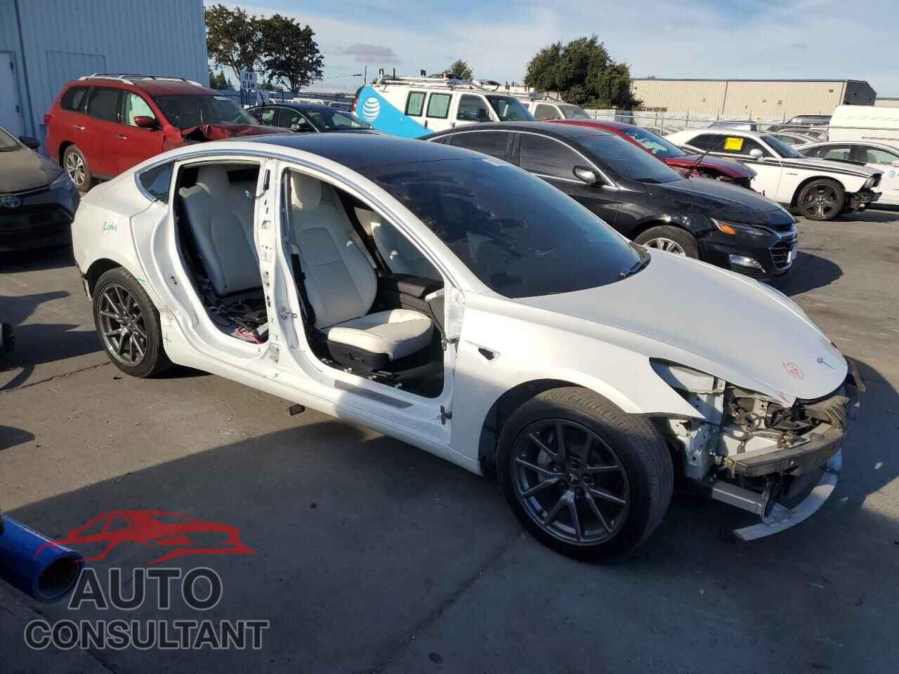 TESLA MODEL 3 2020 - 5YJ3E1EA1LF738286