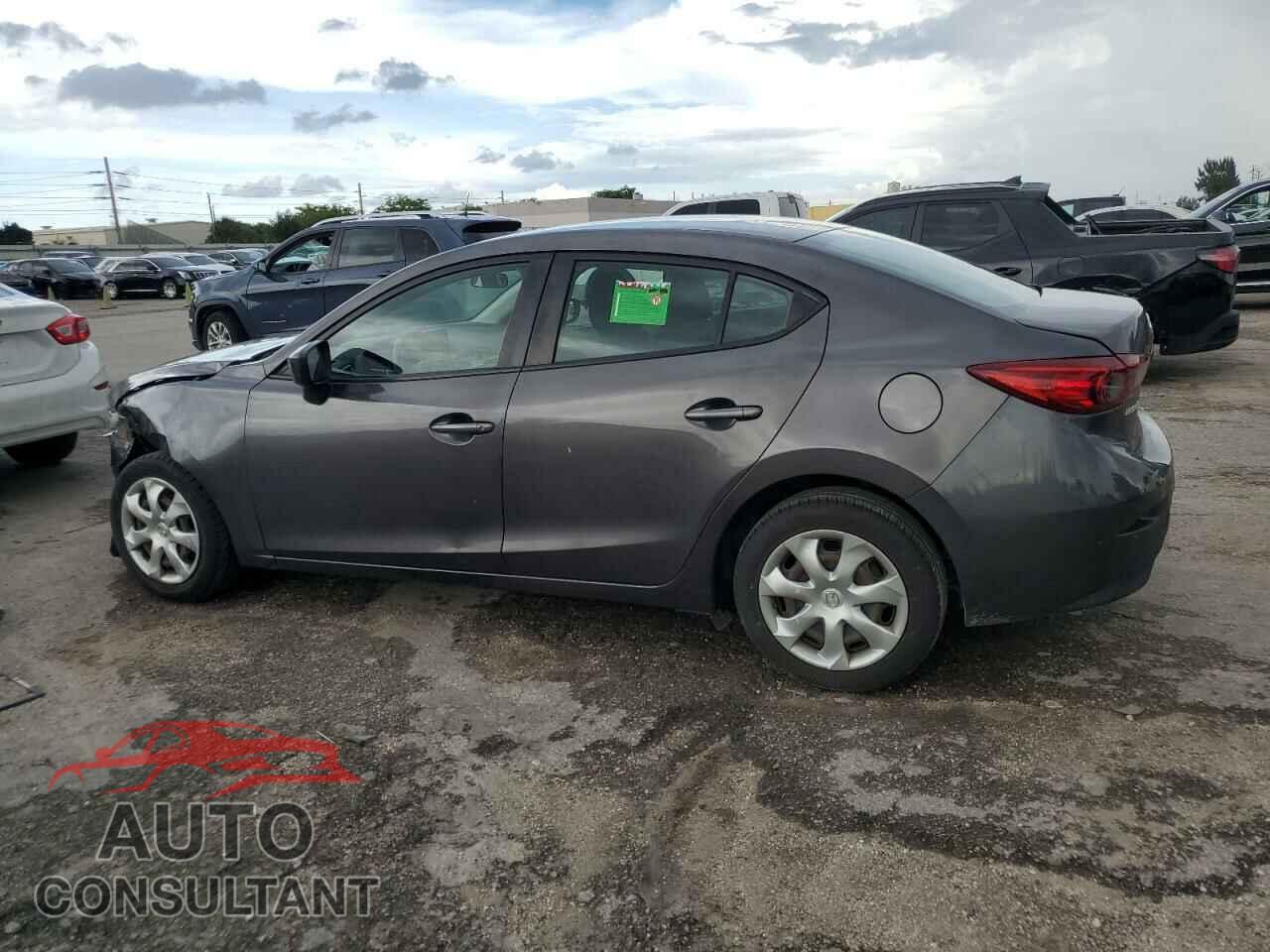 MAZDA 3 2018 - 3MZBN1U70JM197092