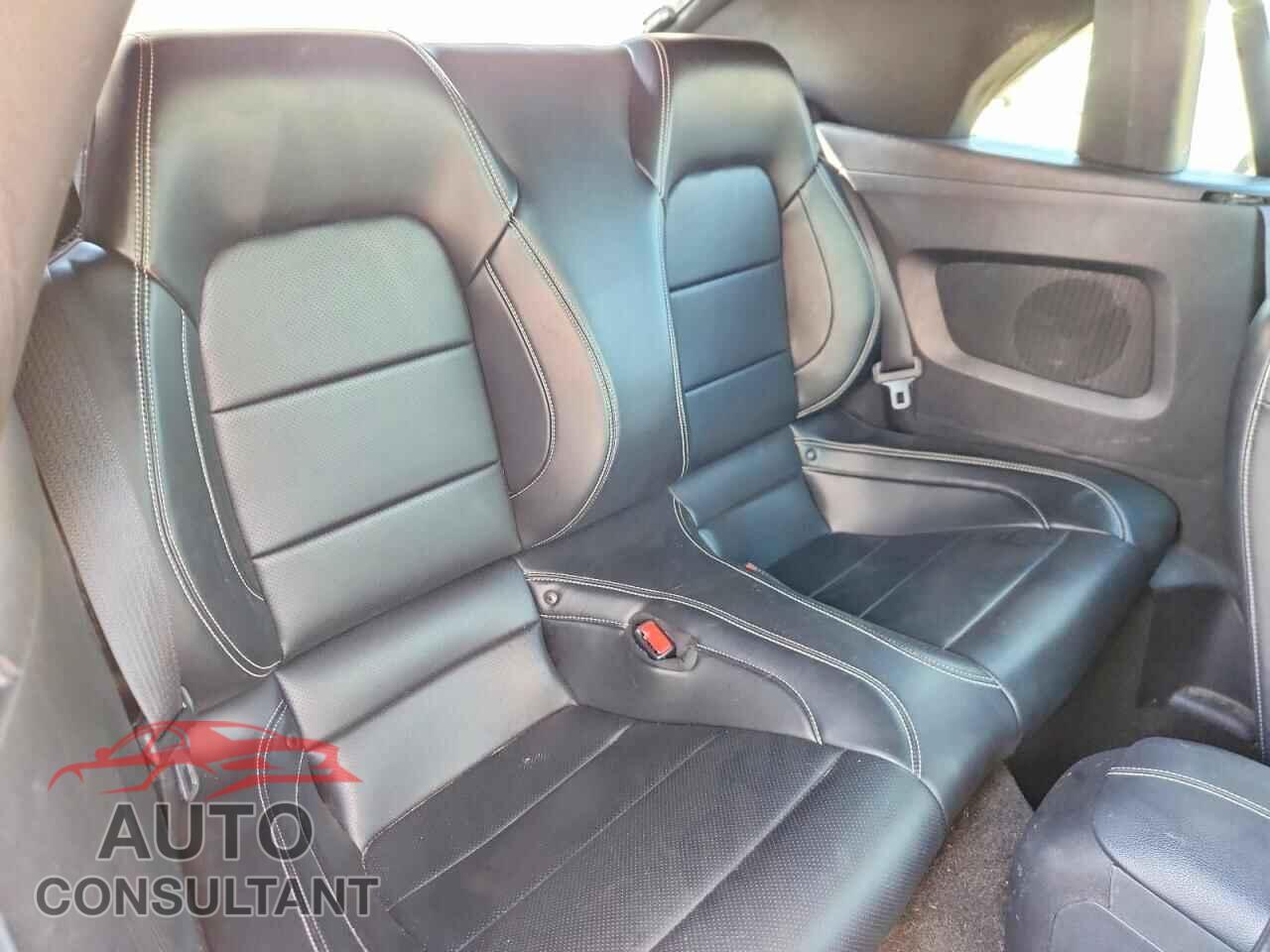 FORD MUSTANG 2015 - 1FATP8FF3F5384943