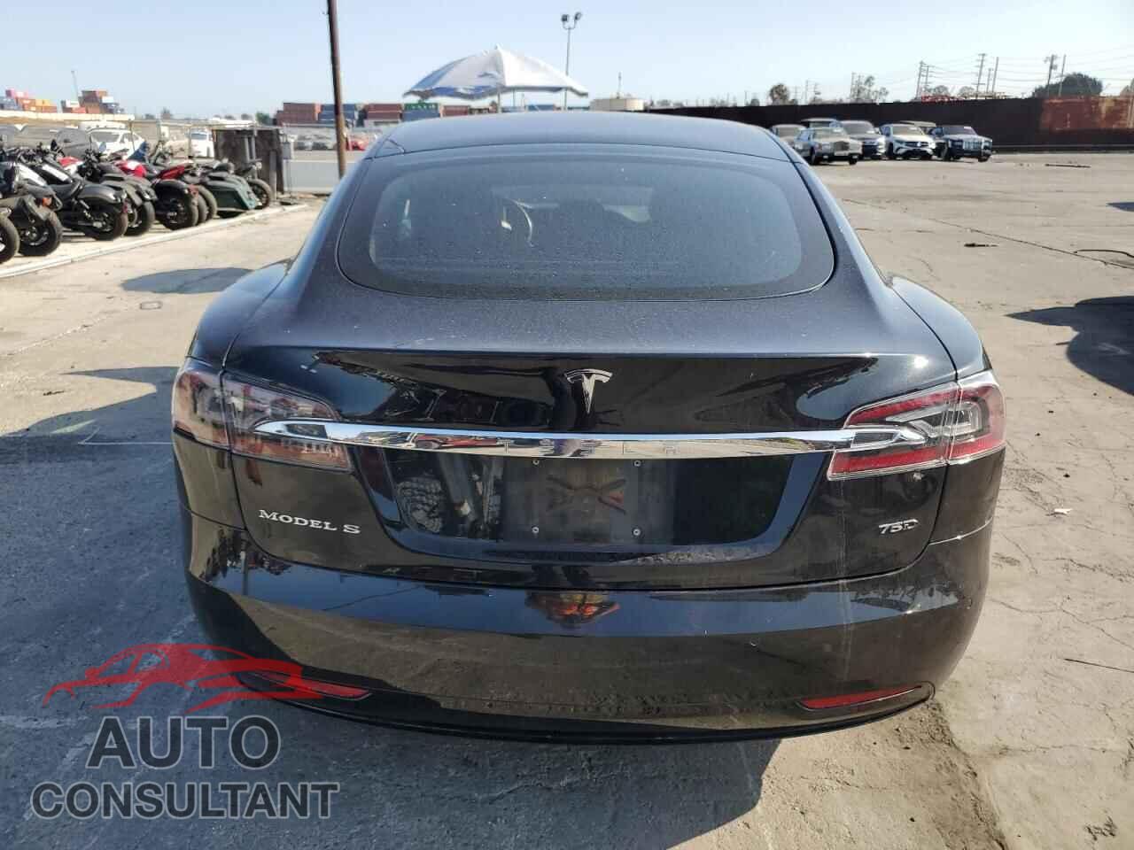 TESLA MODEL S 2018 - 5YJSA1E28JF258582