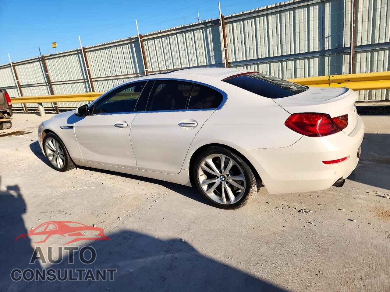 BMW 6 SERIES 2015 - WBA6A0C56FD318363