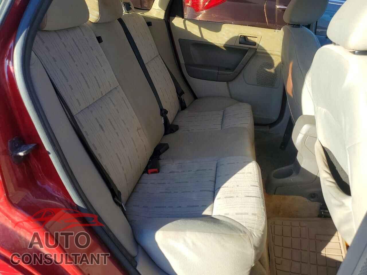 FORD FOCUS 2010 - 1FAHP3FN0AW138029