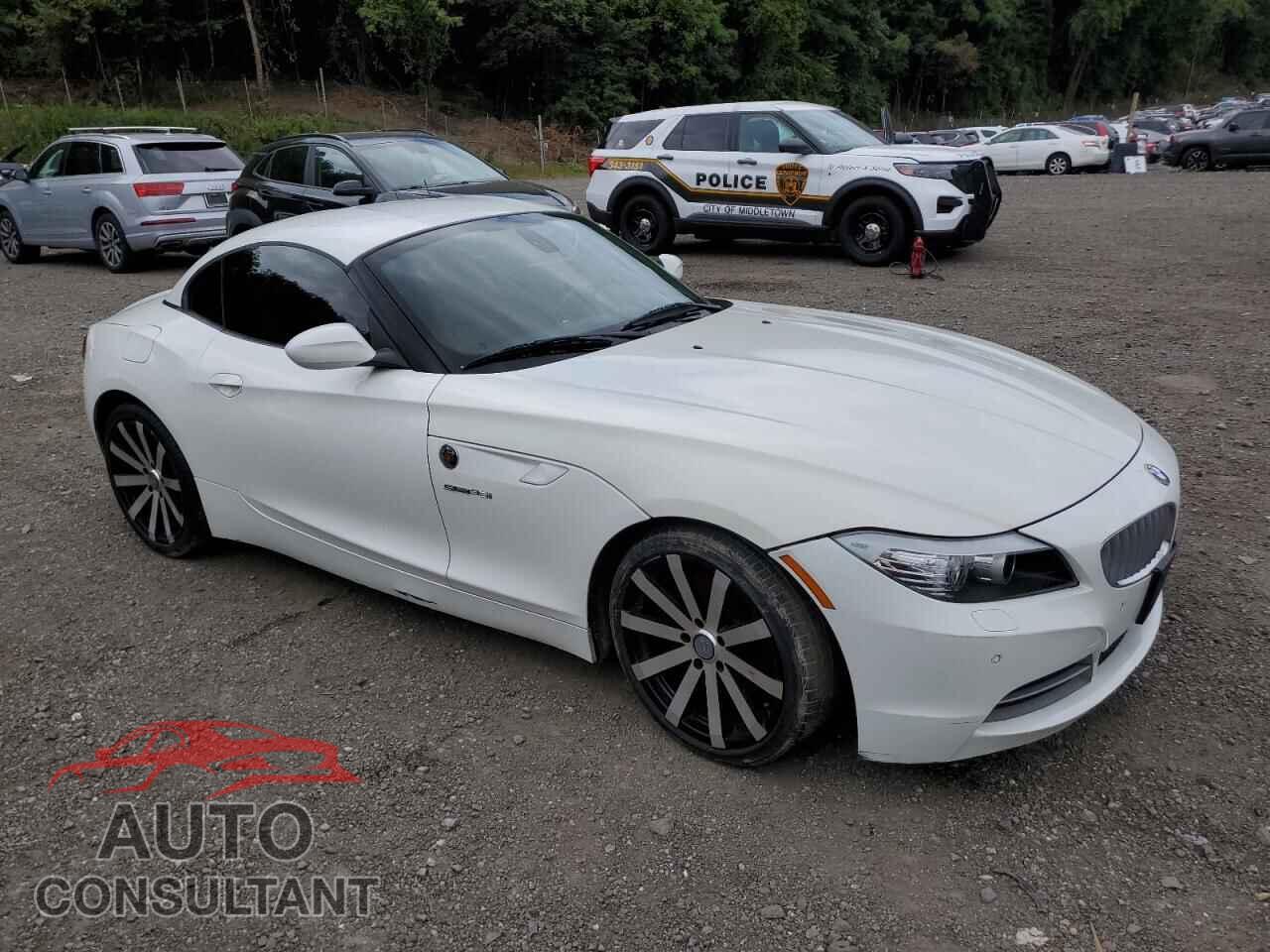 BMW Z4 2011 - WBALM7C54BE384191