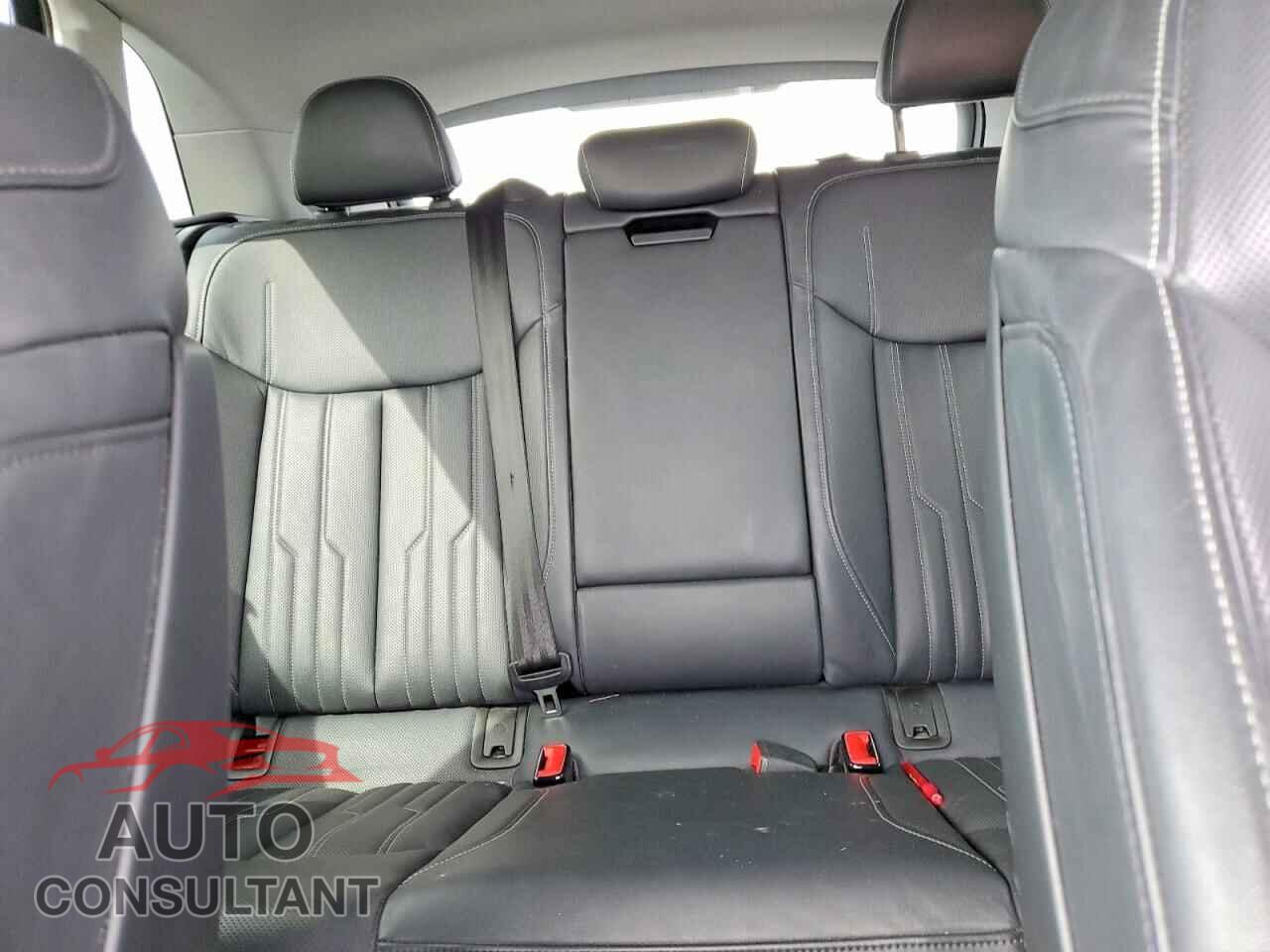 AUDI E-TRON 2019 - WA1VABGEXKB019009